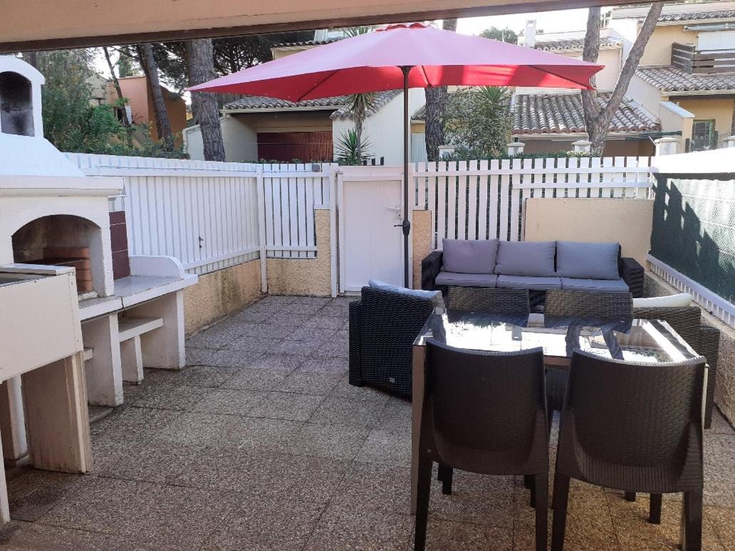 Villa Pinede - Proche Naturiste แอกด์ ภายนอก รูปภาพ